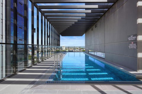 A Comfortable Stay Awaits You In Southbank - St Kilda Accommodation 2