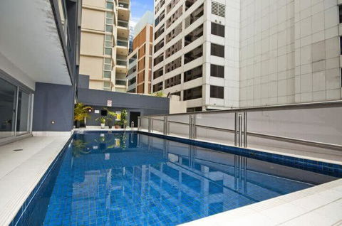 A Comfy 2BR Apt For 7 Next To Darling Harbour - St Kilda Accommodation 2