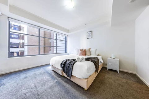 A Comfy 2BR Apt Right Next To Darling Harbour - St Kilda Accommodation 1