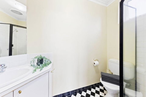 A Comfy & Cozy Apt In Clifton Hill FREE Parking - St Kilda Accommodation 4