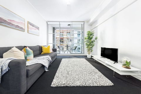 A Comfy Studio For 6 Next To Darling Harbour - St Kilda Accommodation 1