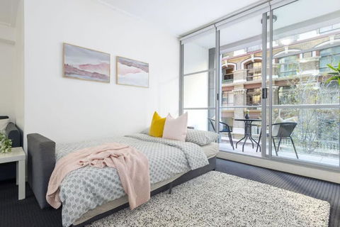 A Comfy Studio For 6 Next To Darling Harbour - St Kilda Accommodation 3
