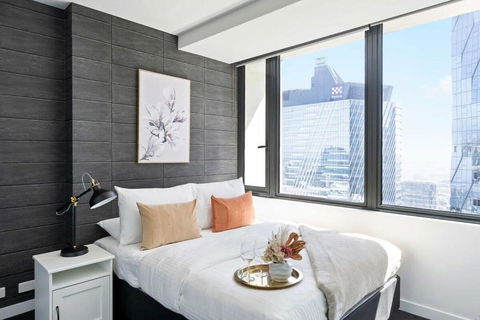 A Cozy 2BR Apt On Spencer St With FREE Parking - St Kilda Accommodation 1