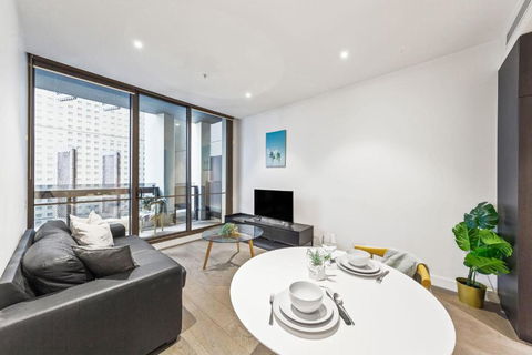 A Cozy & Lovely 2BR Apt Near Melbourne Central - St Kilda Accommodation 2