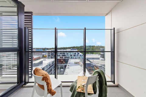 A Cozy & Plush 2BR Apt Next To The Yarra River - St Kilda Accommodation 3