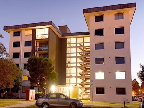 A Little Slice Of Fremantle One Bedroom Character Apartment - St Kilda Accommodation 2