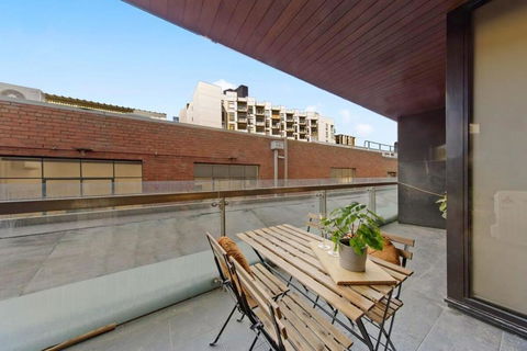 A Modern & Spacious 2BR Apt Near Melbourne Uni - St Kilda Accommodation 3