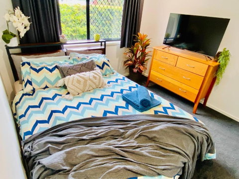 A Peaceful Private Home Away From Home In Pacific Pines - St Kilda Accommodation 1