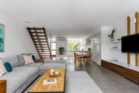A Perfect Stay - 1 James Cook Apartments - St Kilda Accommodation 3
