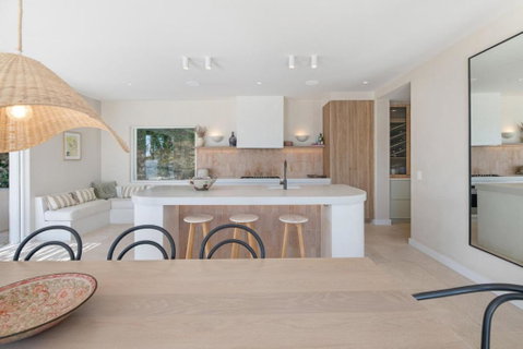 A Slice Of Paradise, Newly Transformed Avalon House With Breathtaking Views - St Kilda Accommodation 3