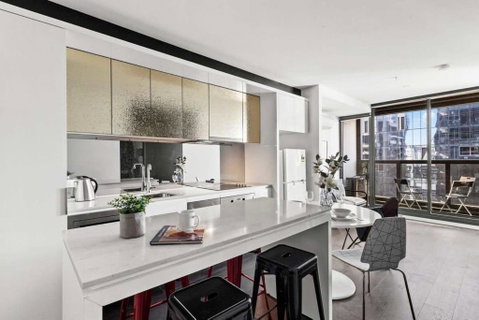 A Stylish 2BR Apt Next To Southern Cross With City Views - St Kilda Accommodation 2