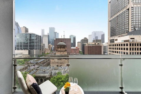 A Stylish Apt For 4 Near Queen Victoria Market - St Kilda Accommodation 4