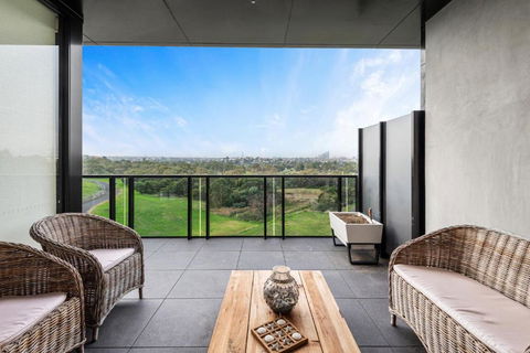 A Taste Of Paradise In Inner City Suburbia - St Kilda Accommodation 4