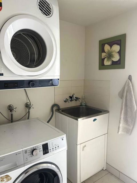 A Touch Of Lux In The Redlands! - St Kilda Accommodation 2