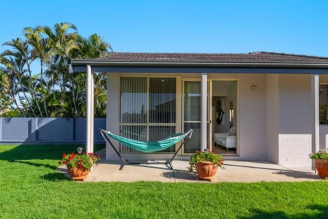 A Wave From It All - Lennox Head - St Kilda Accommodation 1