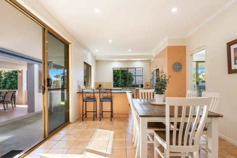A Wave From It All - Lennox Head - St Kilda Accommodation 2