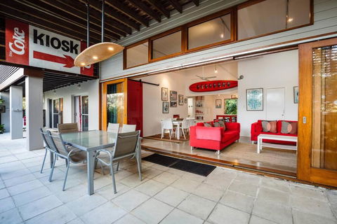 AAA Coke Shack - St Kilda Accommodation 0