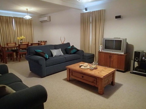 Aalen Endangered Species - St Kilda Accommodation 0