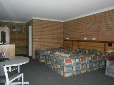 Aaron Inn Motel - St Kilda Accommodation 2