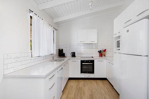 Abbey Beach Shack - St Kilda Accommodation 2