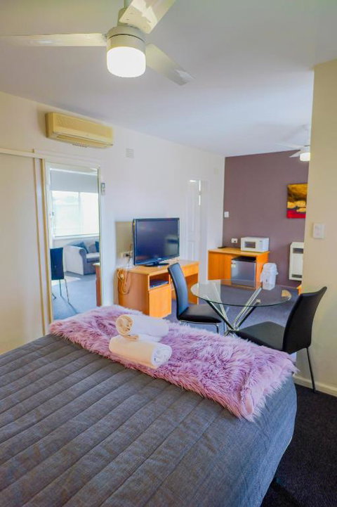 Abbotsleigh Motor Inn - St Kilda Accommodation 3