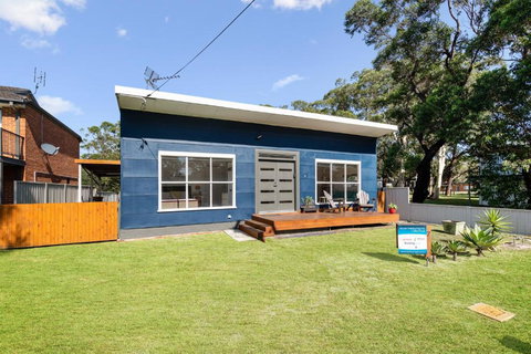 Abode Callala Beach Jervis Bay - 100m To Beach! - St Kilda Accommodation 0