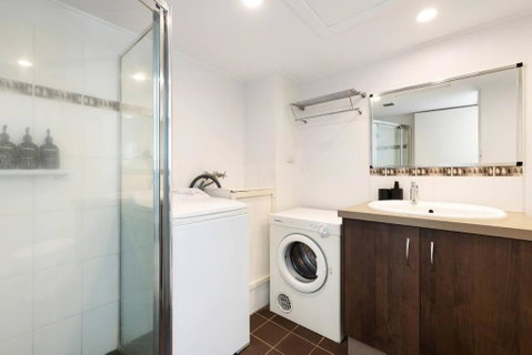 Absolute Beachfront Apartment 11B - St Kilda Accommodation 4