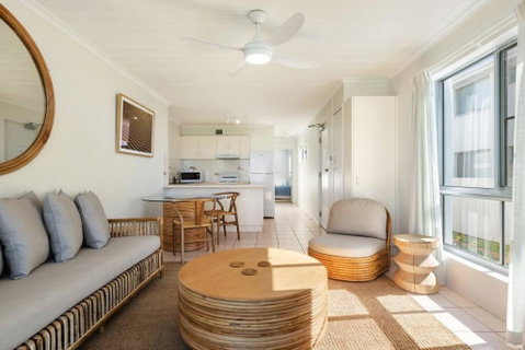 Absolute Beachfront Apartment 11B - St Kilda Accommodation 2