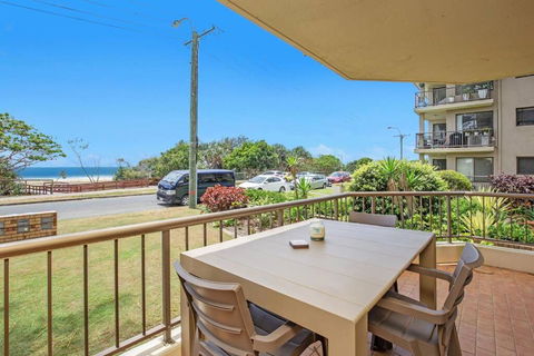Absolute Beachfront Apartment! - St Kilda Accommodation 0