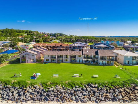 Absolute Beachfront Apartment 9T - St Kilda Accommodation 3