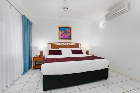 Absolute Beachfront Apartment - St Kilda Accommodation 4