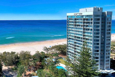 Absolute Beachfront Central Surfers Paradise - St Kilda Accommodation 0