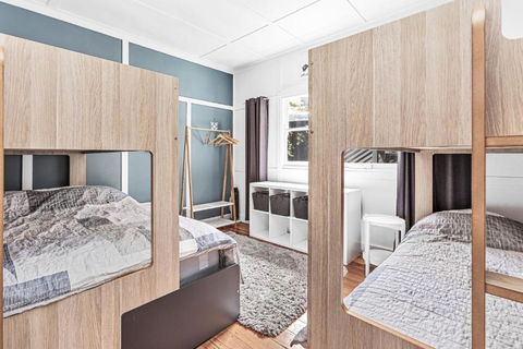 Absolute Beachfront Views Apollo Bay - St Kilda Accommodation 4