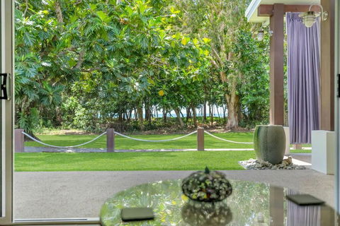 Absolute Beachfront WongaBelle- Pet Friendly - St Kilda Accommodation 4