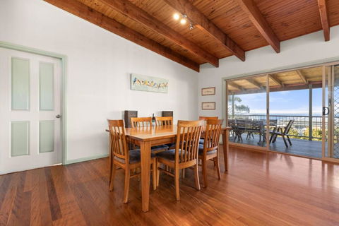 Absolute Blue By Experience Jervis Bay - St Kilda Accommodation 4