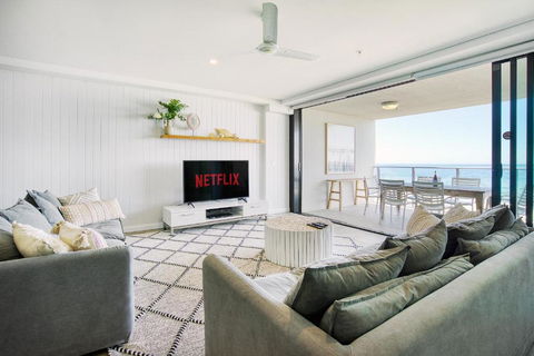 Absolute Kirra By EcoTime - St Kilda Accommodation 4
