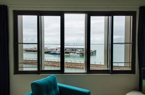 Absolute Waterfront Darwin - 1 Bedroom Apartments Over The Water - St Kilda Accommodation 2