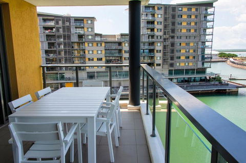 Absolute Waterfront Darwin - 1 Bedroom Apartments Over The Water - St Kilda Accommodation 4