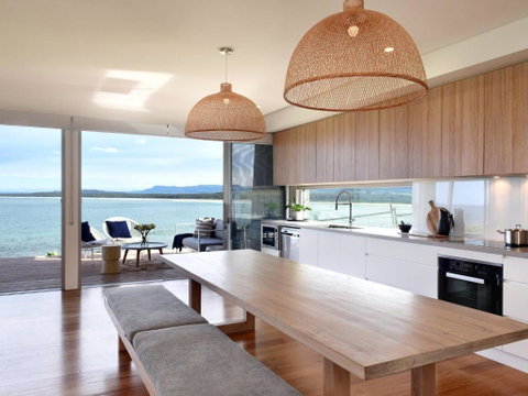 Absolute Waterfront - St Kilda Accommodation 1