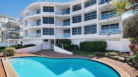 Absolute Waterfront With Rooftop! - St Kilda Accommodation 4
