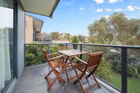 Acacia 2 - Modern 3BR Townhouse L Bath L WiFi L BBQ L Foxtel - St Kilda Accommodation 3