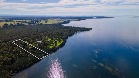 Acacia Lakehouse - St Kilda Accommodation 2