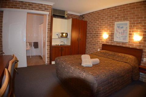 Acacia Motor Inn - St Kilda Accommodation 0