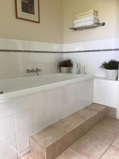 Acacia Rise - St Kilda Accommodation 3
