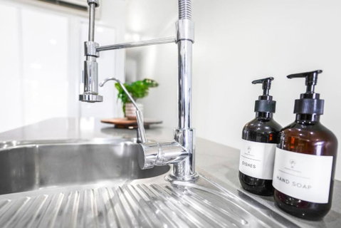 Accent On McLeod - Breezy Outdoor Living - St Kilda Accommodation 4