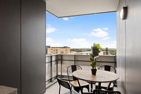 Adelaide City Oasis: Parking, Pool, Gym, Cinema, Inc. - St Kilda Accommodation 4