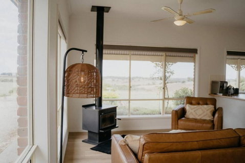Adelaide Hills Country Paradise - St Kilda Accommodation 0