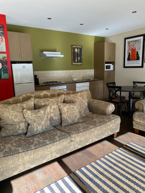 Adelphi Apartment 4 - St Kilda Accommodation 2