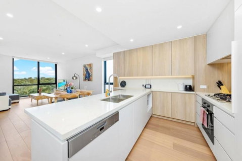 Adorable 2B Apt Near Macquarie Uni - St Kilda Accommodation 4