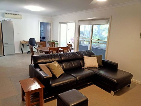 Adorable Private 2 Bedroom Guest Suite + Pool - St Kilda Accommodation 2